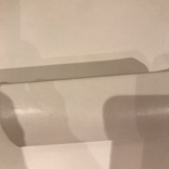 Michael kors sunglasses case - Picture 2 of 3